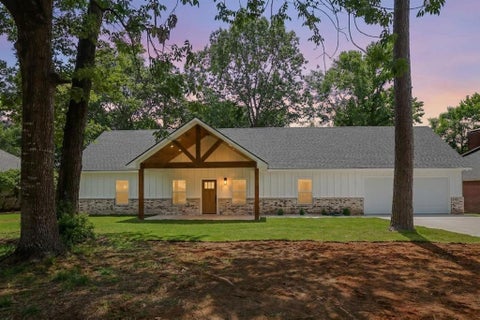 Photo of 910 Dogwood Ridge Drive, Diboll, TX 75941 (MLS # 58746427)