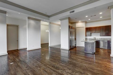 Photo of 3388 Sage Road #301, Houston, TX 77056 (MLS # 37202099)