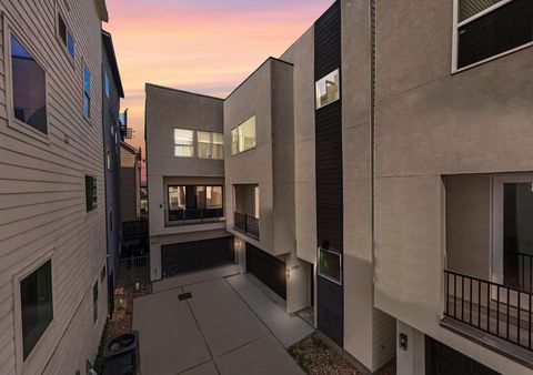 Photo of 3405 Baer Street, Houston, TX 77020 (MLS # 73965111)