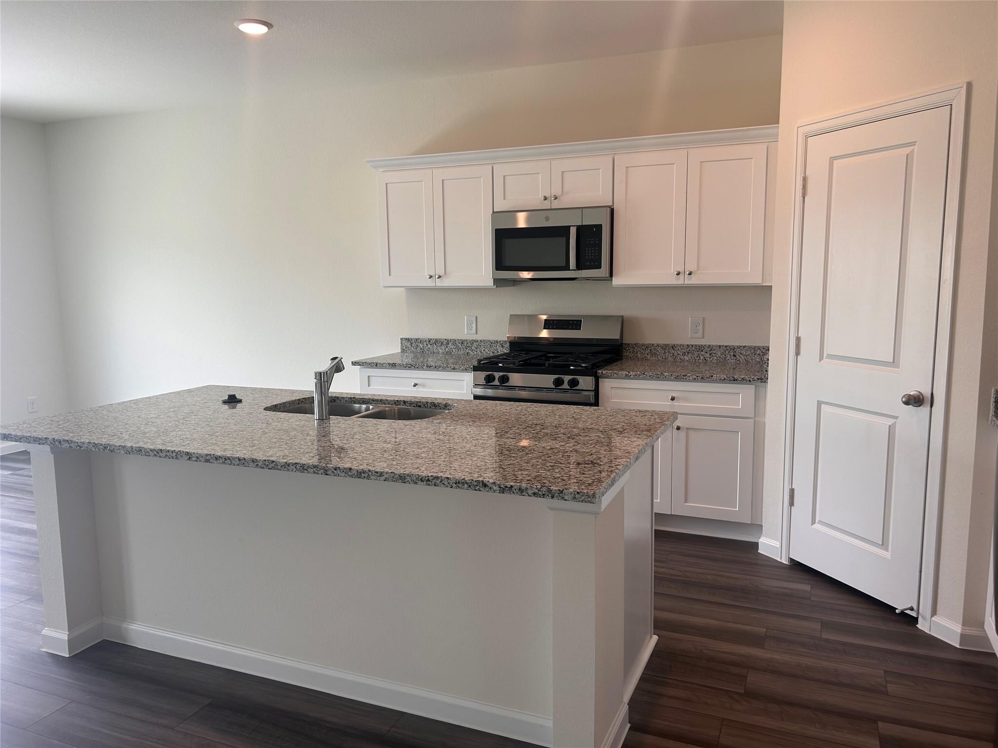 1016 Daybreak Drive