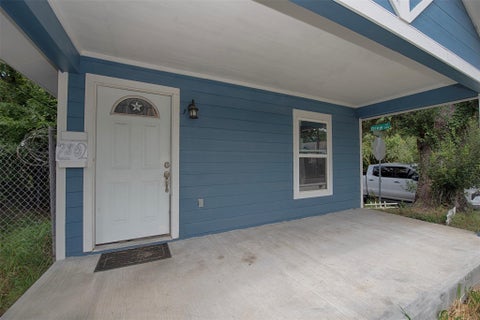 Photo of 2802 Canfield Street, Houston, TX 77004 (MLS # 5322660)
