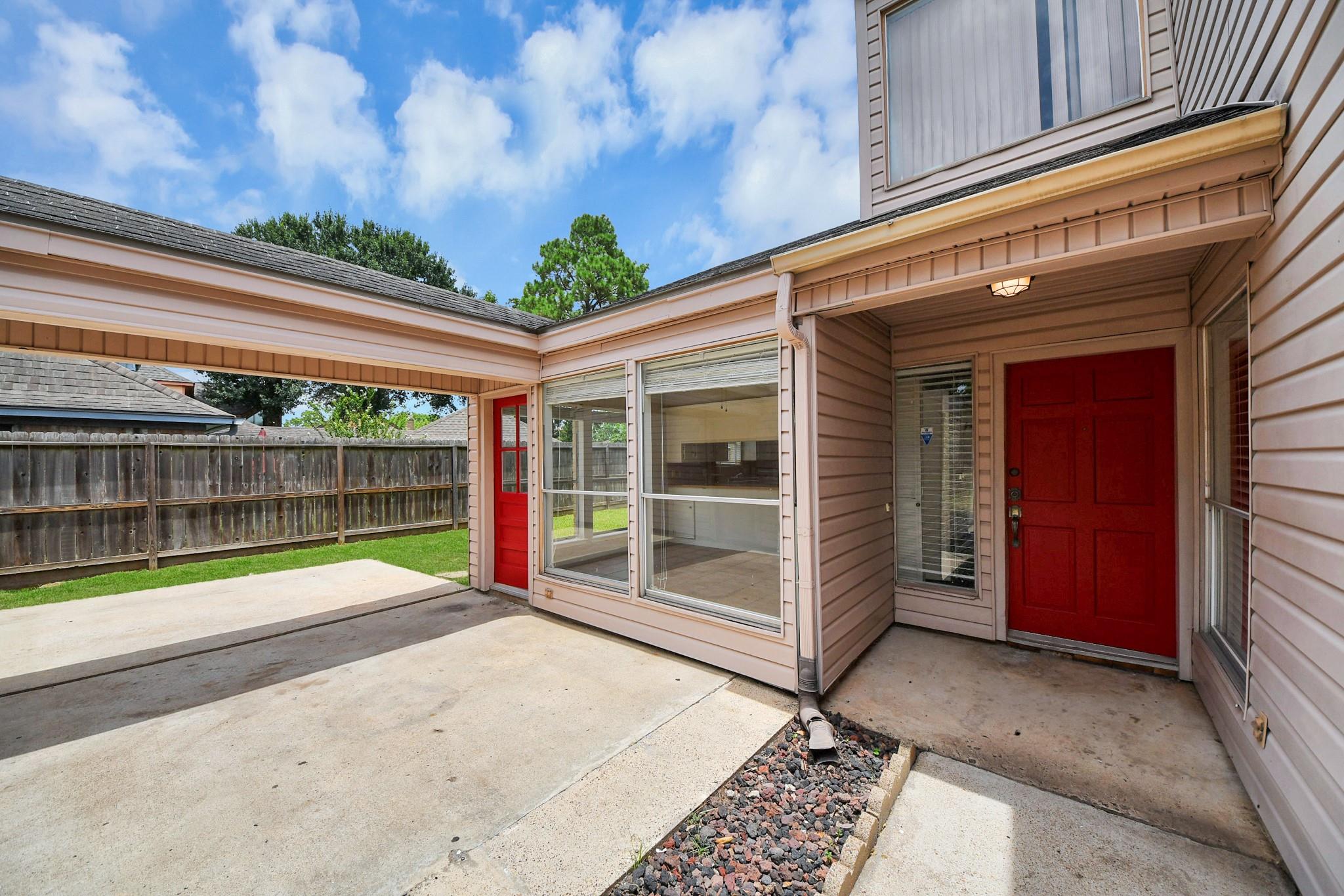 2219 Valley Manor Drive