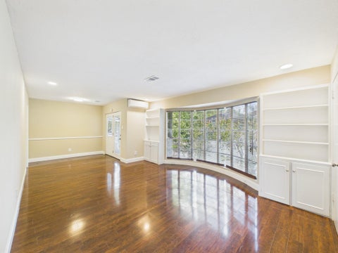 Condo For Sale - 2595 Marilee Lane #1<br/> Harris County, Houston, TX 77057