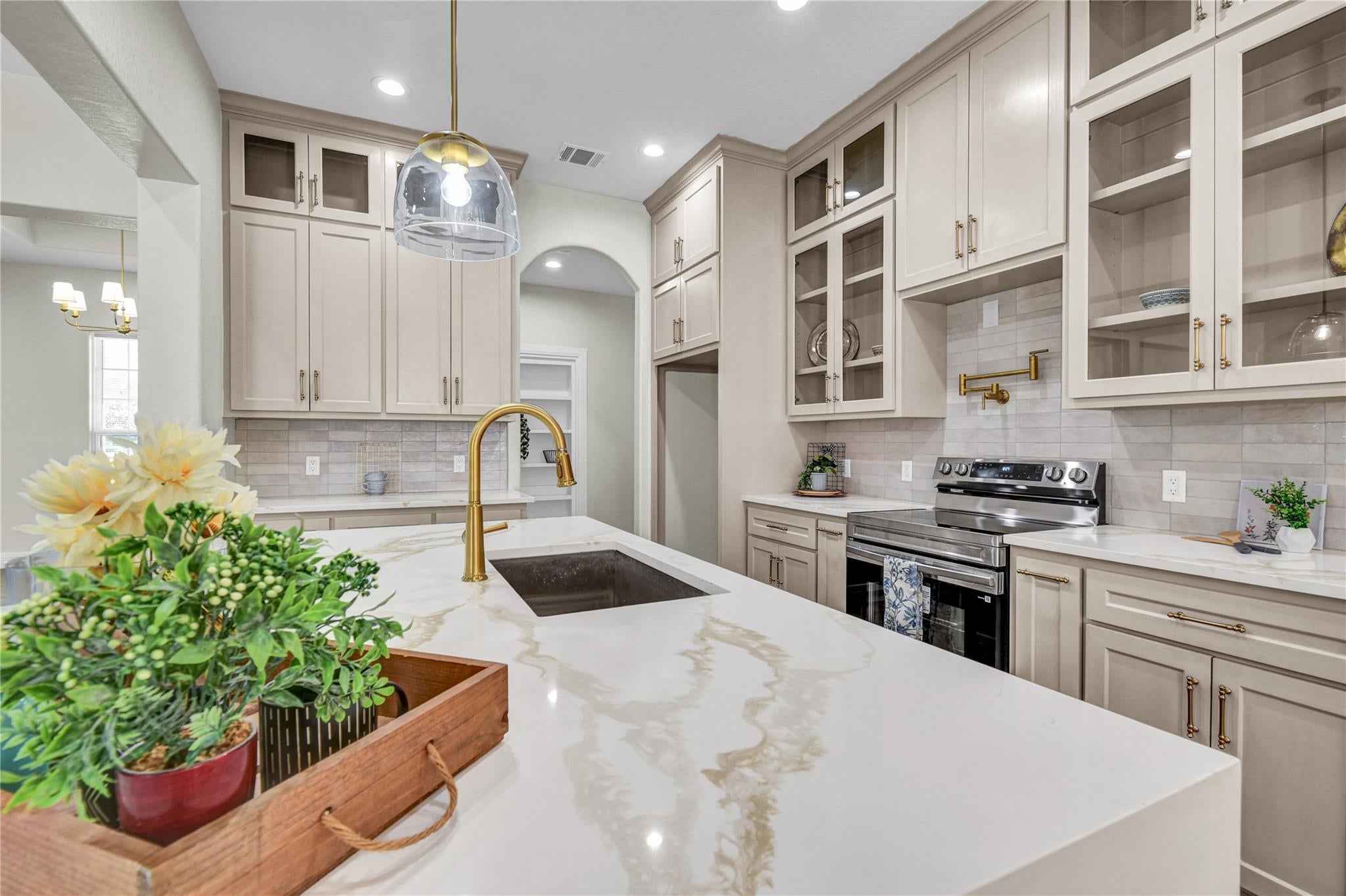755 Sunset Trail