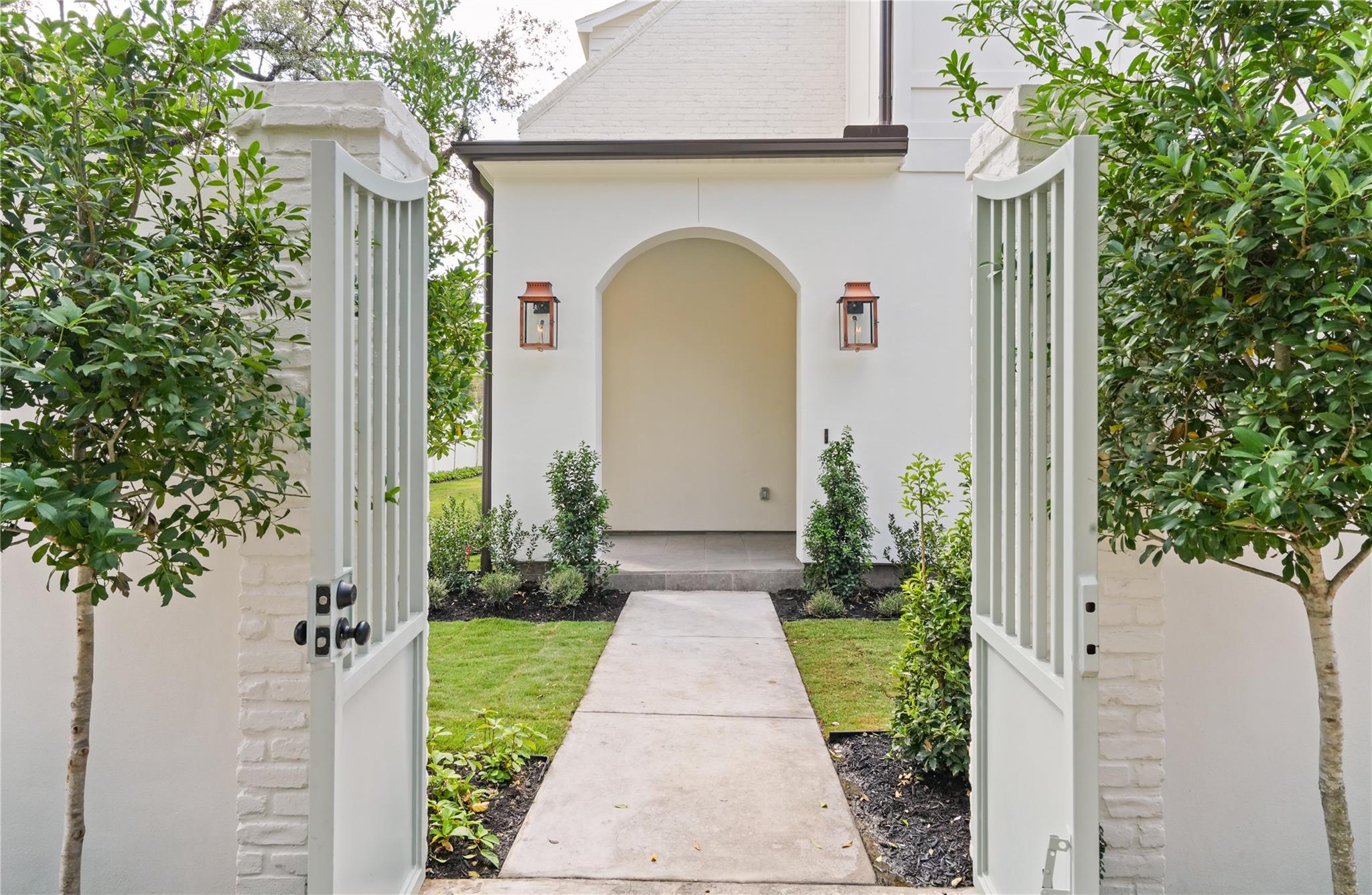 10801 Long Shadow Lane