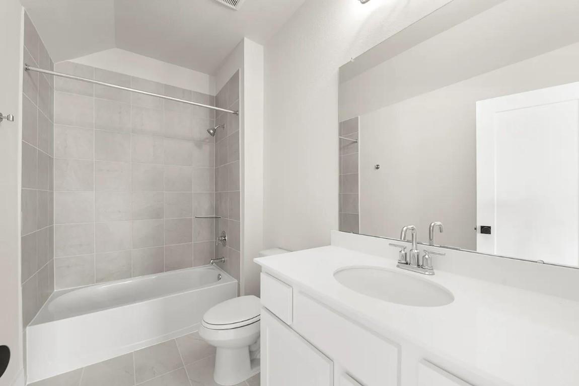 5010 Fountainhead Lane