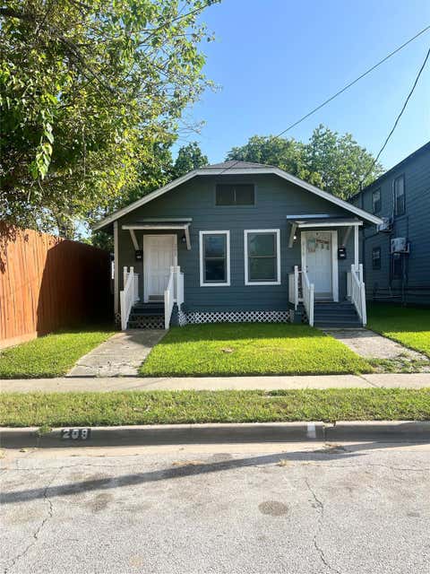 Photo of 208 E Sterling Street, Baytown, TX 77520 (MLS # 36787984)