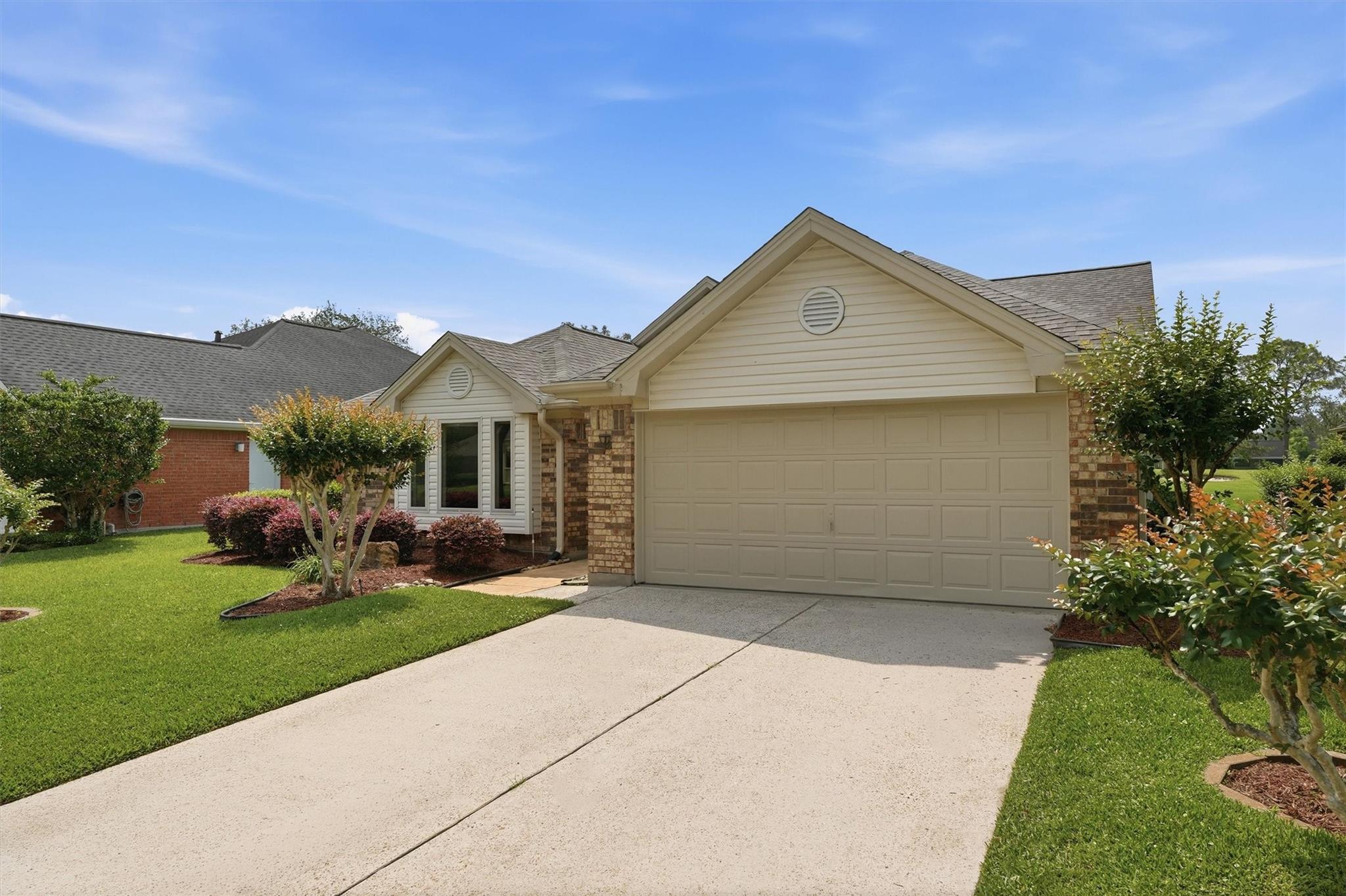 3206 N Peach Hollow Circle