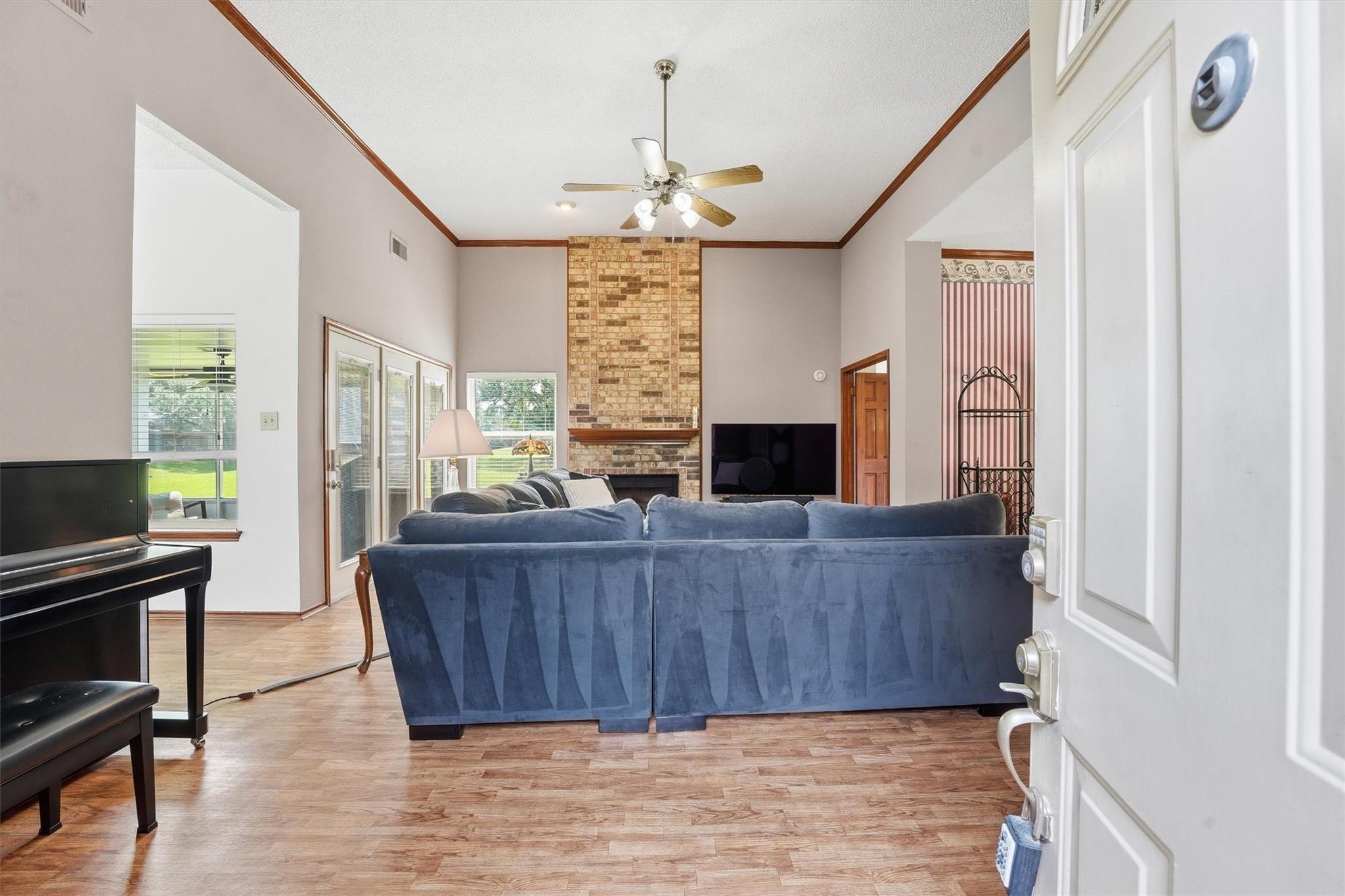 3206 N Peach Hollow Circle