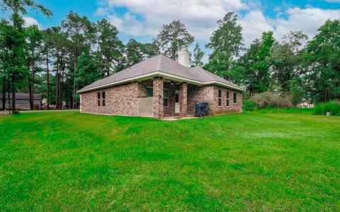 Tiny photo for 5 Corkwood Road, Trinity, TX 75862 (MLS # 98628009)