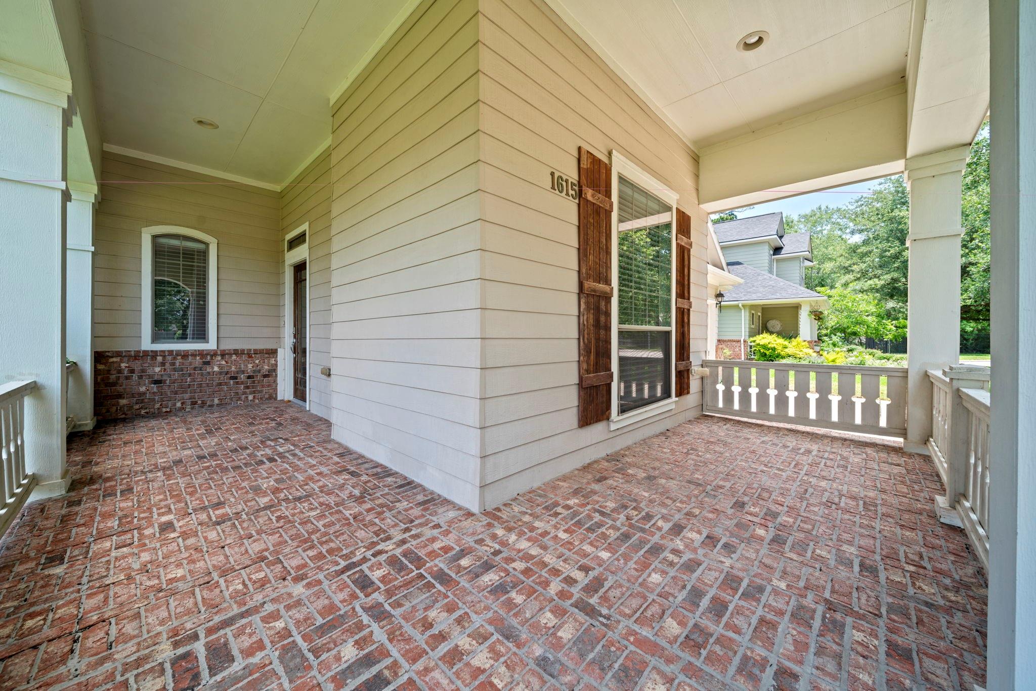 1615 Claytons Bend Court