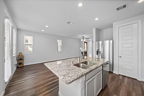 Photo of 9913 Brickhouse Drive, Houston, TX 77080 (MLS # 94978516)