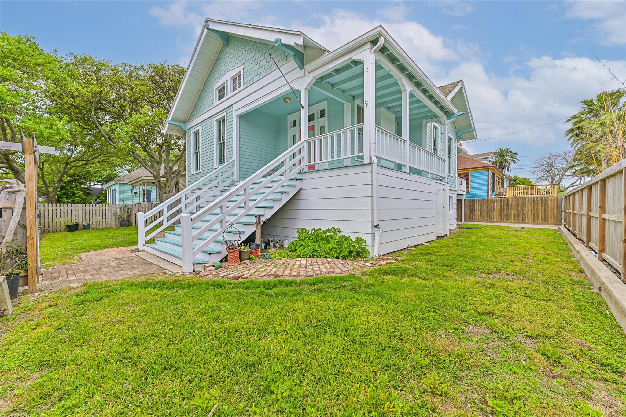3002 Avenue Q 1/2