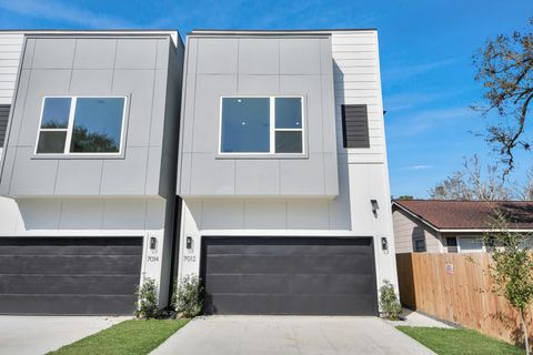 Photo of 7012 Saint Augustine Street, Houston, TX 77021 (MLS # 22128915)