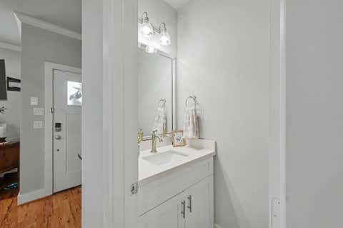 Tiny photo for 909 E 33rd Street, Houston, TX 77022 (MLS # 22951023)