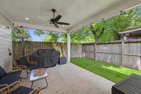 Tiny photo for 909 E 33rd Street, Houston, TX 77022 (MLS # 22951023)