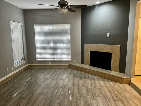 Photo of 3100 Walnut Bend Lane #123, Houston, TX 77042 (MLS # 72152759)