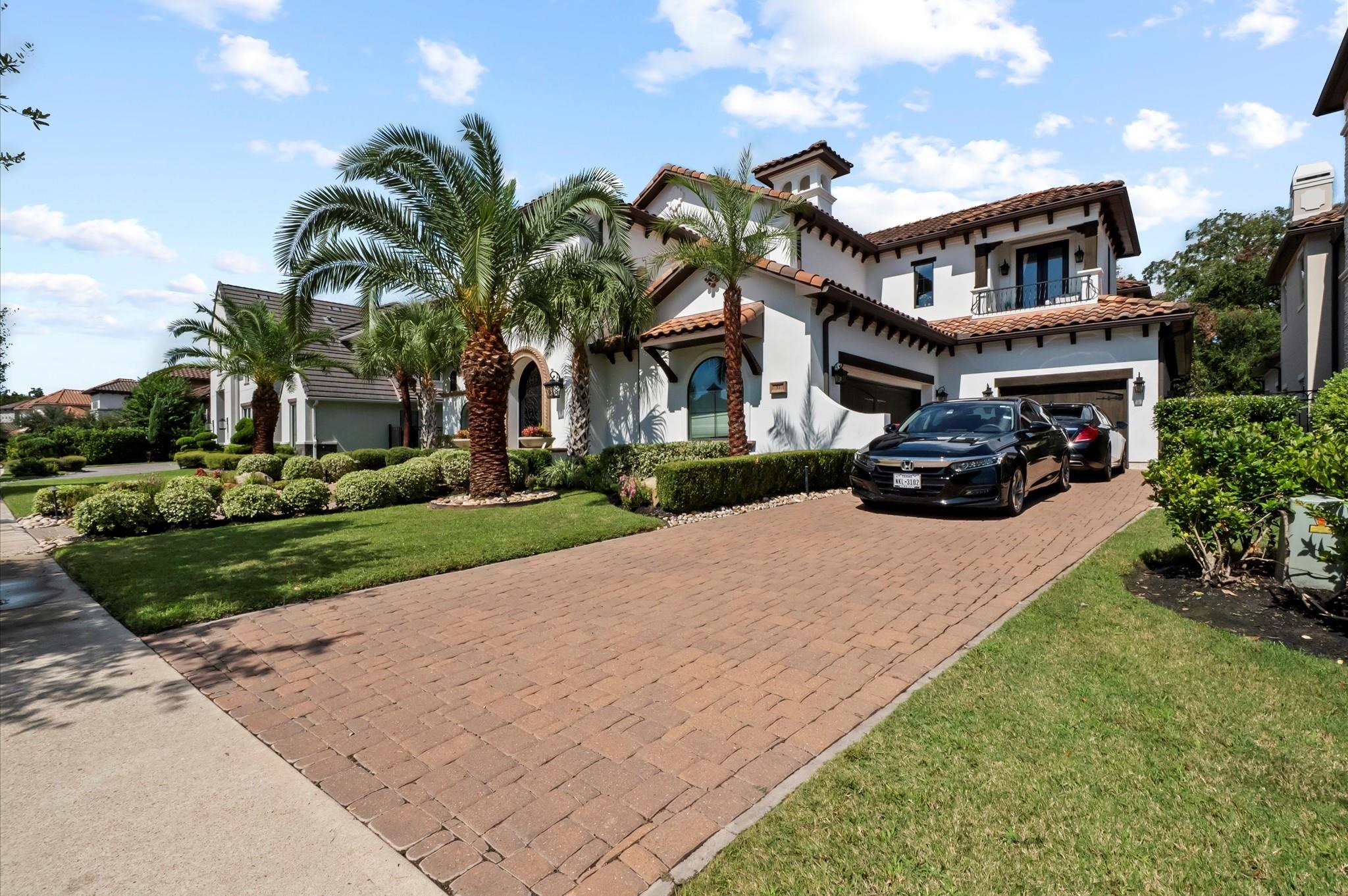 35 Enclave Manor Drive