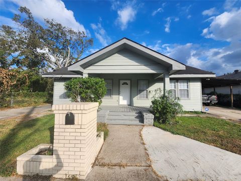 Photo of 103 Super Street, Houston, TX 77011 (MLS # 41809036)
