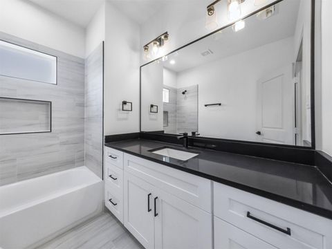 Tiny photo for 2410 Vaughn Street #D, Houston, TX 77093 (MLS # 48145756)