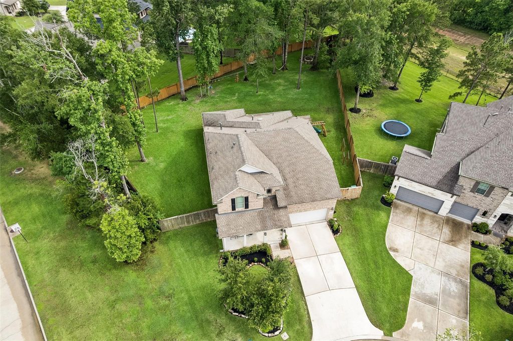Photo of 205 Coppery Court, Montgomery, TX 77316 (MLS # 44596295)