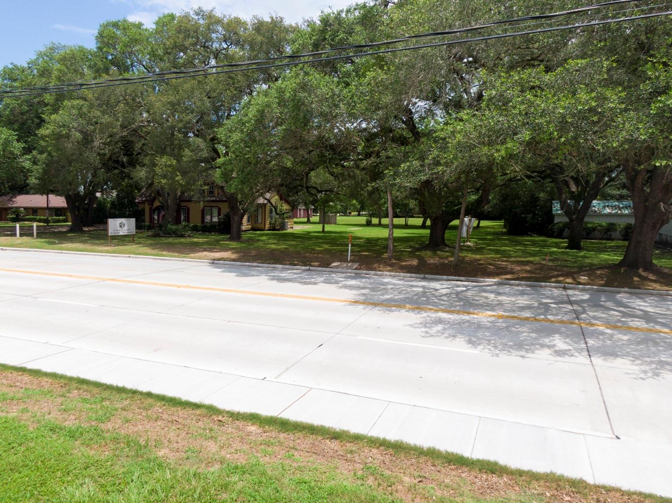 912 Richmond Parkway