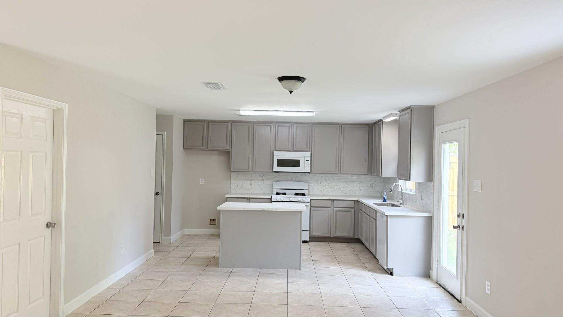 15618 Ashbournne Springs