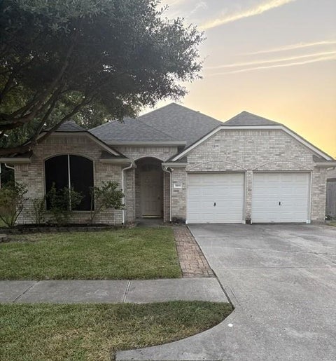 Photo of 18619 Woodbreeze Drive, Humble, TX 77346 (MLS # 31362163)
