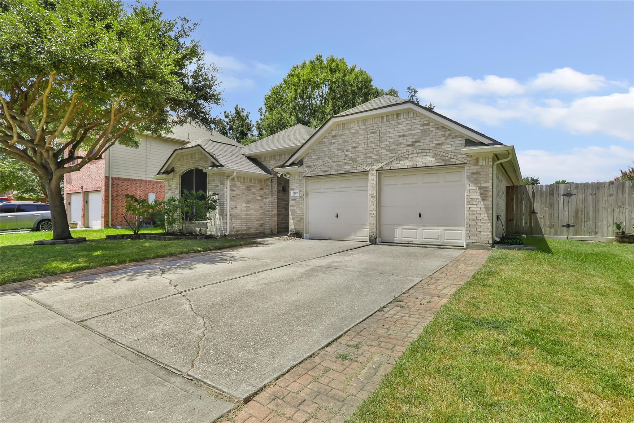 18619 Woodbreeze Drive