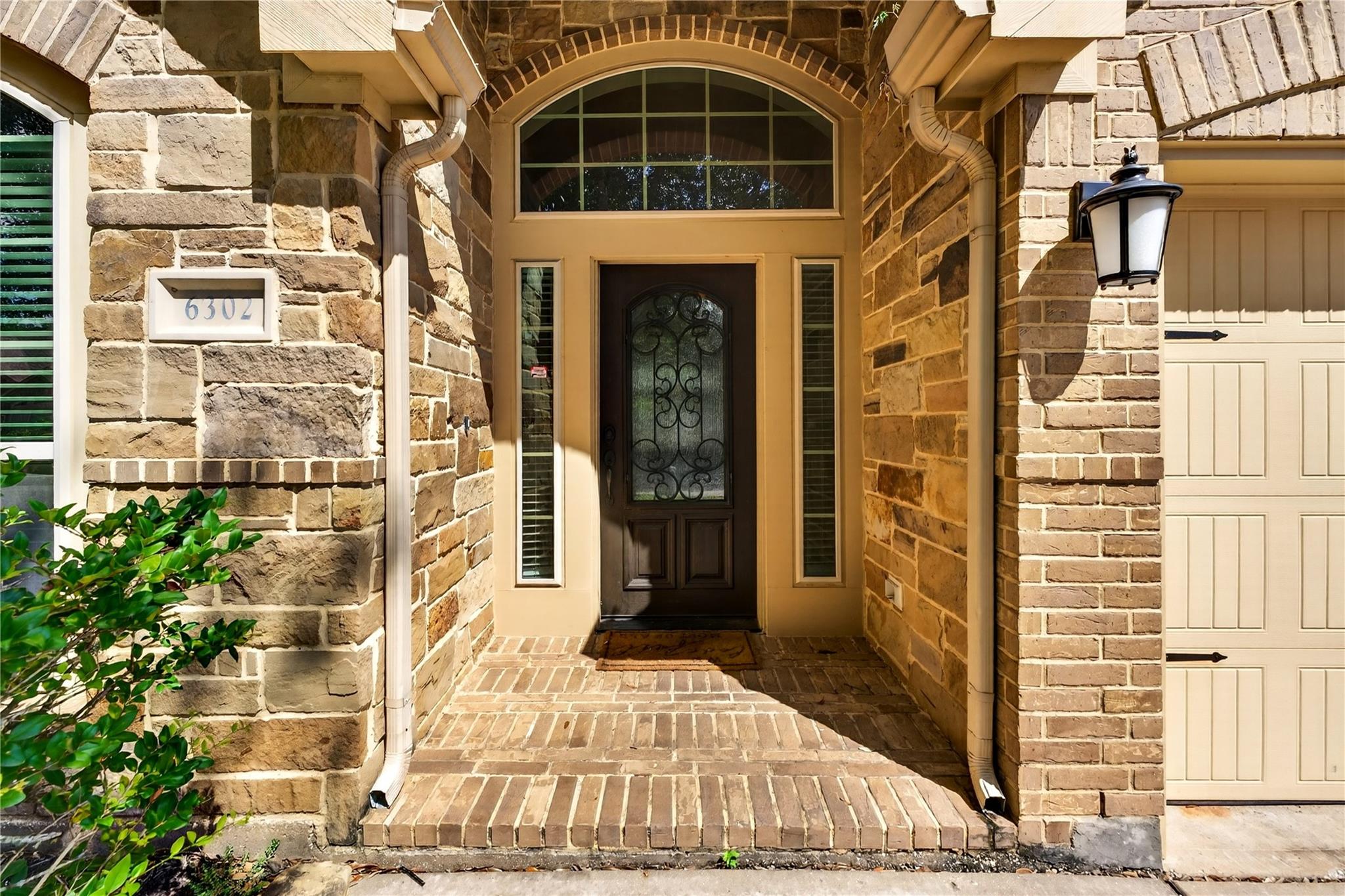 6302 Falling Briar Lane