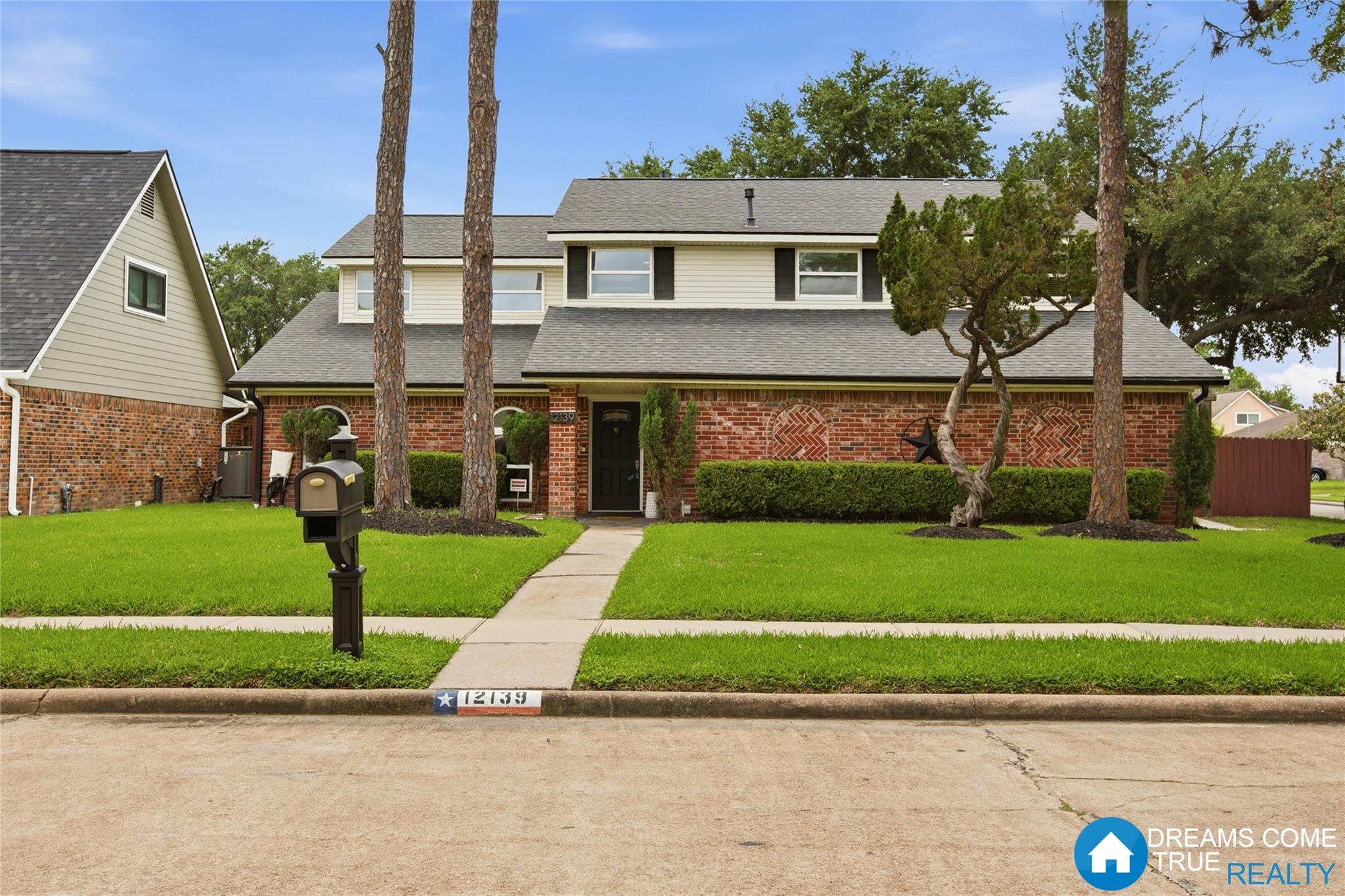 12139 Monticeto Lane