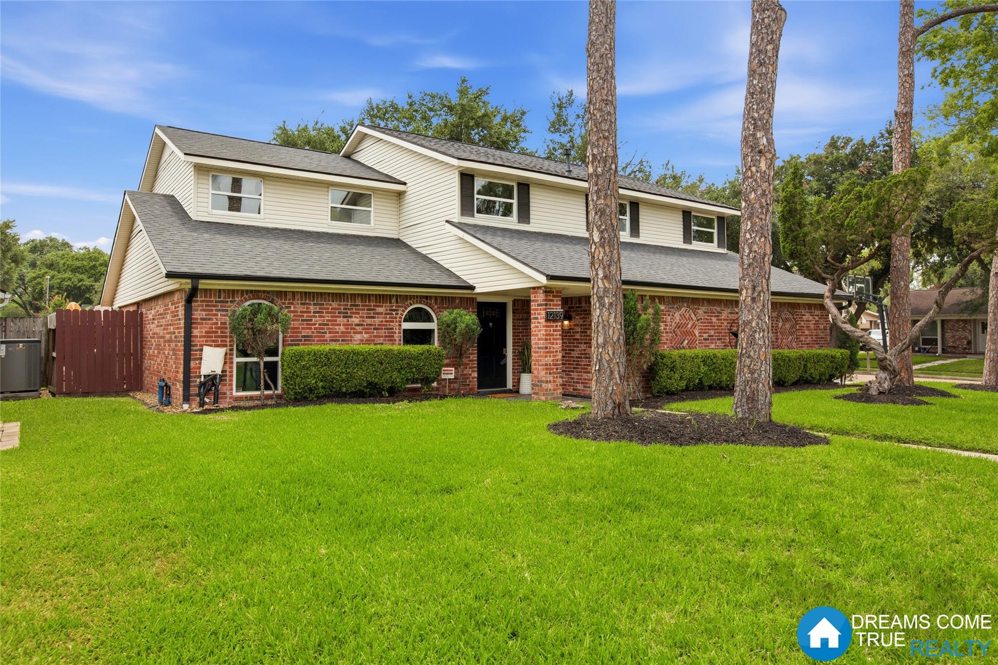12139 Monticeto Lane