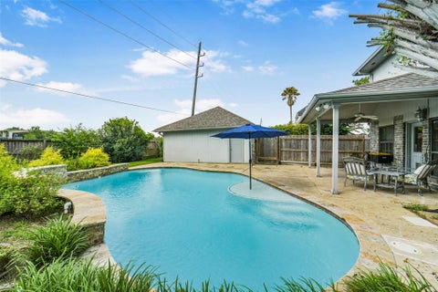 Tiny photo for 126 Shadow Wood Drive, Sugar Land, TX 77498 (MLS # 27420508)