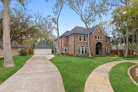 Photo of 1215 Maple Bough Court, Sugar Land, TX 77479 (MLS # 14175440)