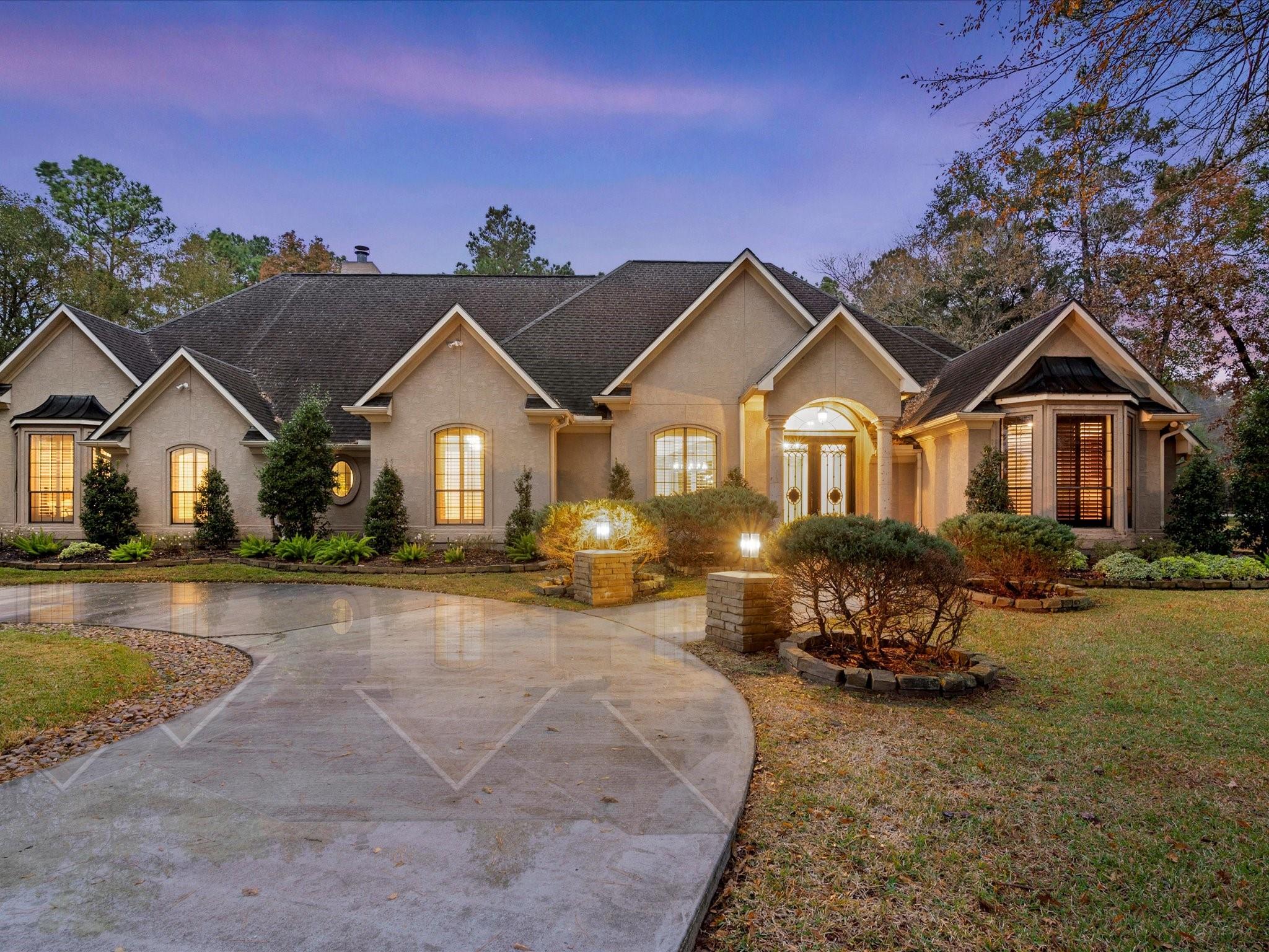 9819 Crestwater Circle