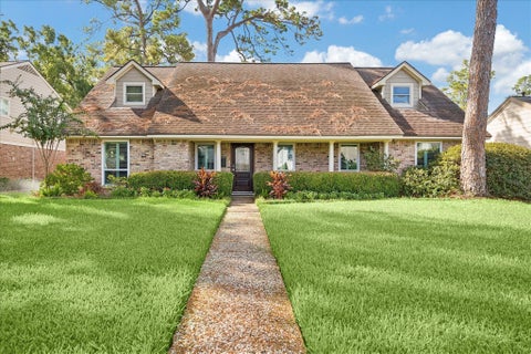 Photo of 13811 Woodthorpe Lane, Houston, TX 77079 (MLS # 70101413)