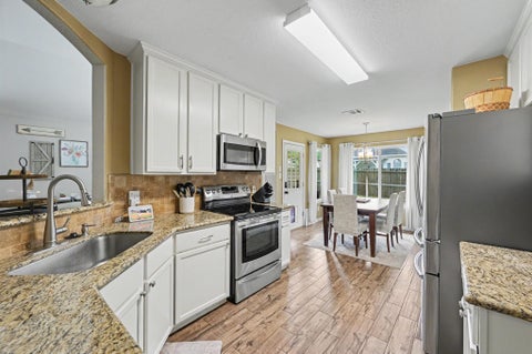 Tiny photo for 12303 Fairhaven Lane, Montgomery, TX 77356 (MLS # 94376299)