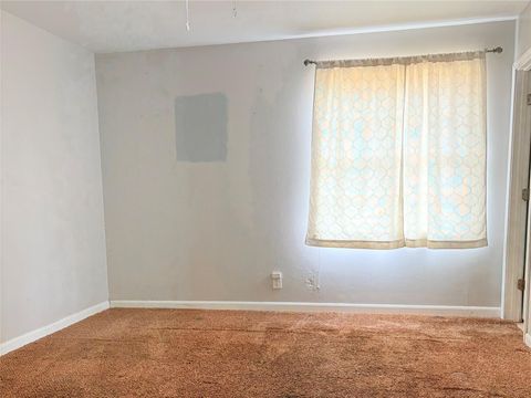 Tiny photo for 911 Roberts Street, El Campo, TX 77437 (MLS # 14374132)