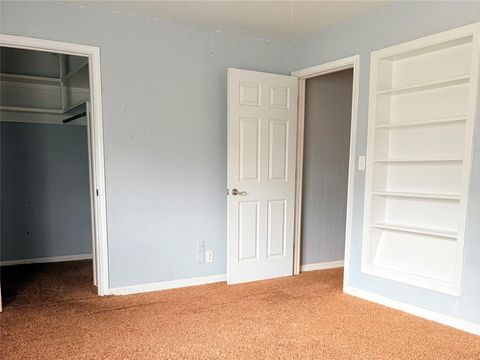 Tiny photo for 911 Roberts Street, El Campo, TX 77437 (MLS # 14374132)