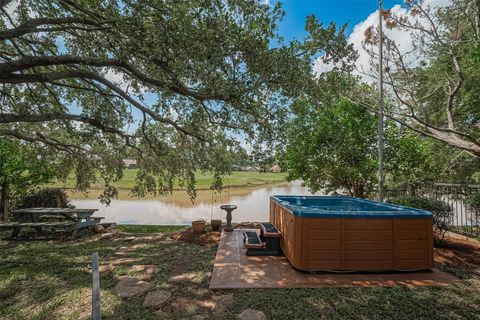 Photo of 2938 Lake View Drive, Missouri City, TX 77459 (MLS # 93248592)