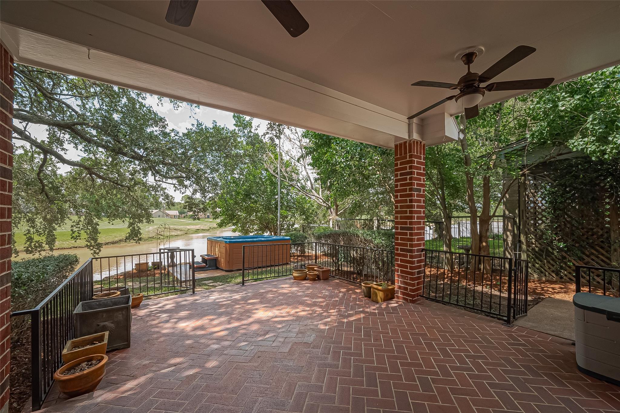 2938 Lake View Drive
