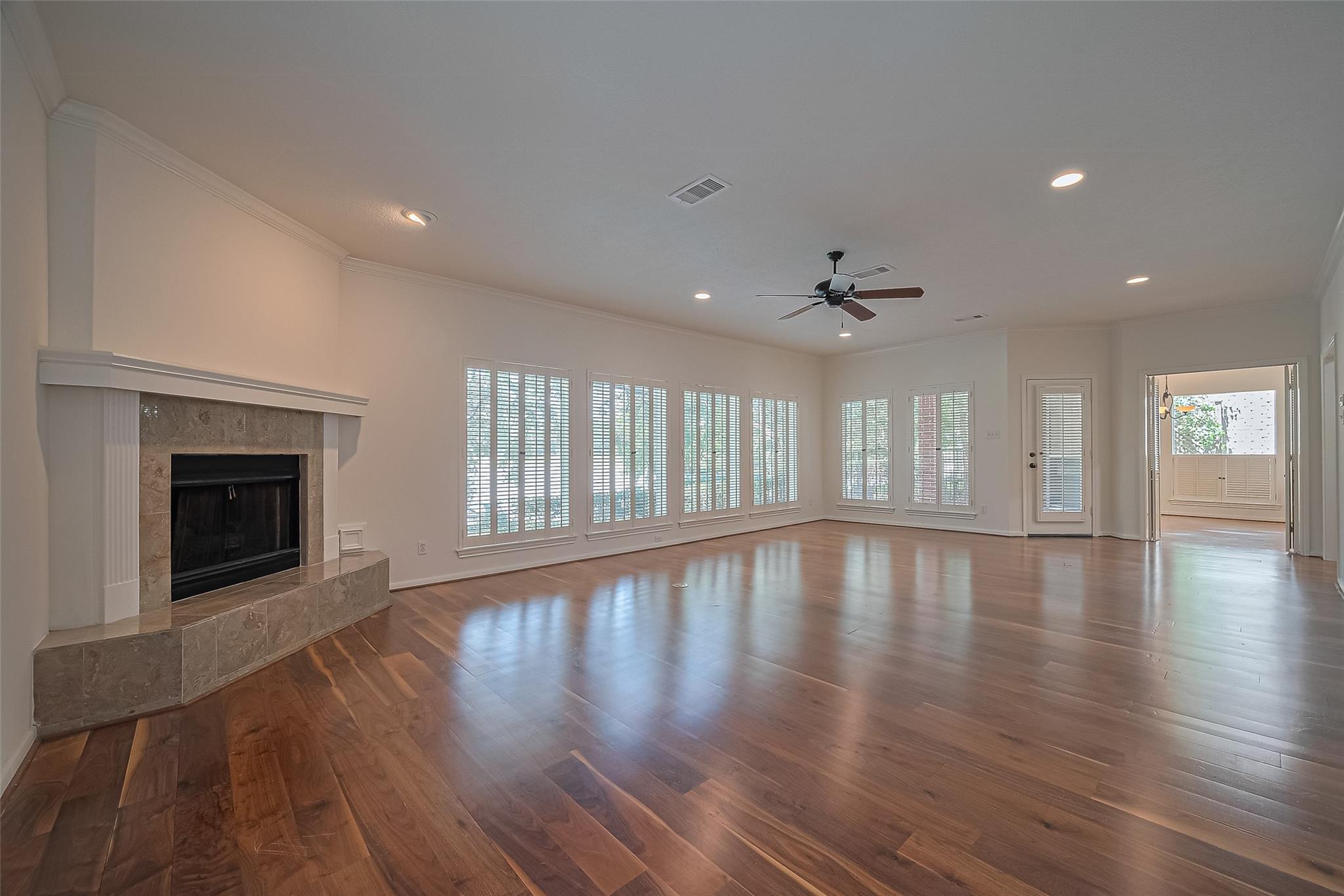 2938 Lake View Drive