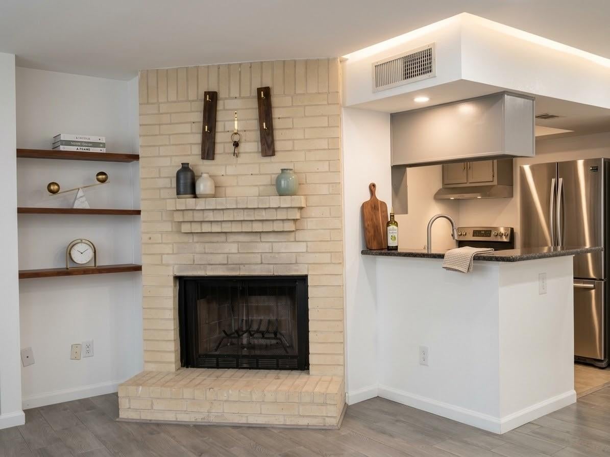 3919 Fairmont Parkway 209