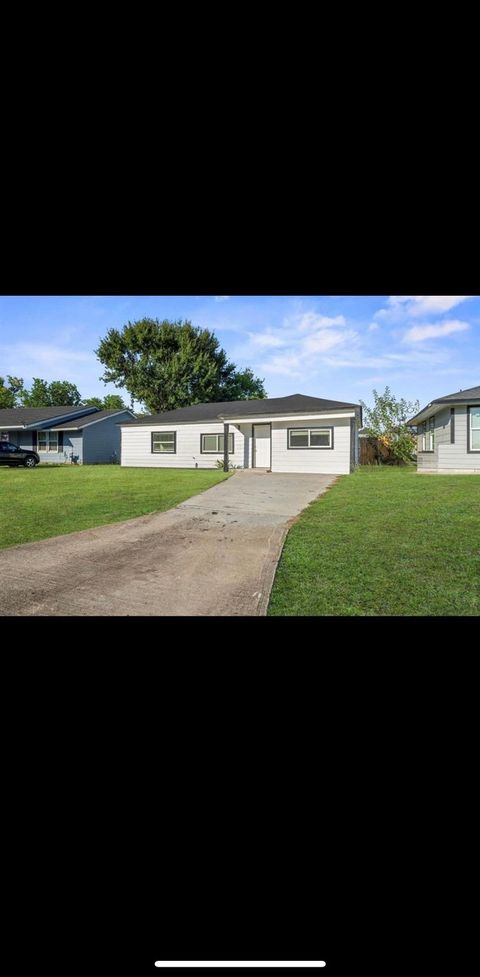 Photo of 10602 Buffum Street, Houston, TX 77051 (MLS # 53484092)