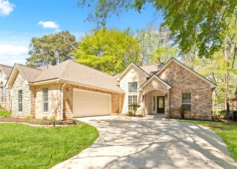 Photo of 13906 Fountainview Drive, Montgomery, TX 77356 (MLS # 26232506)