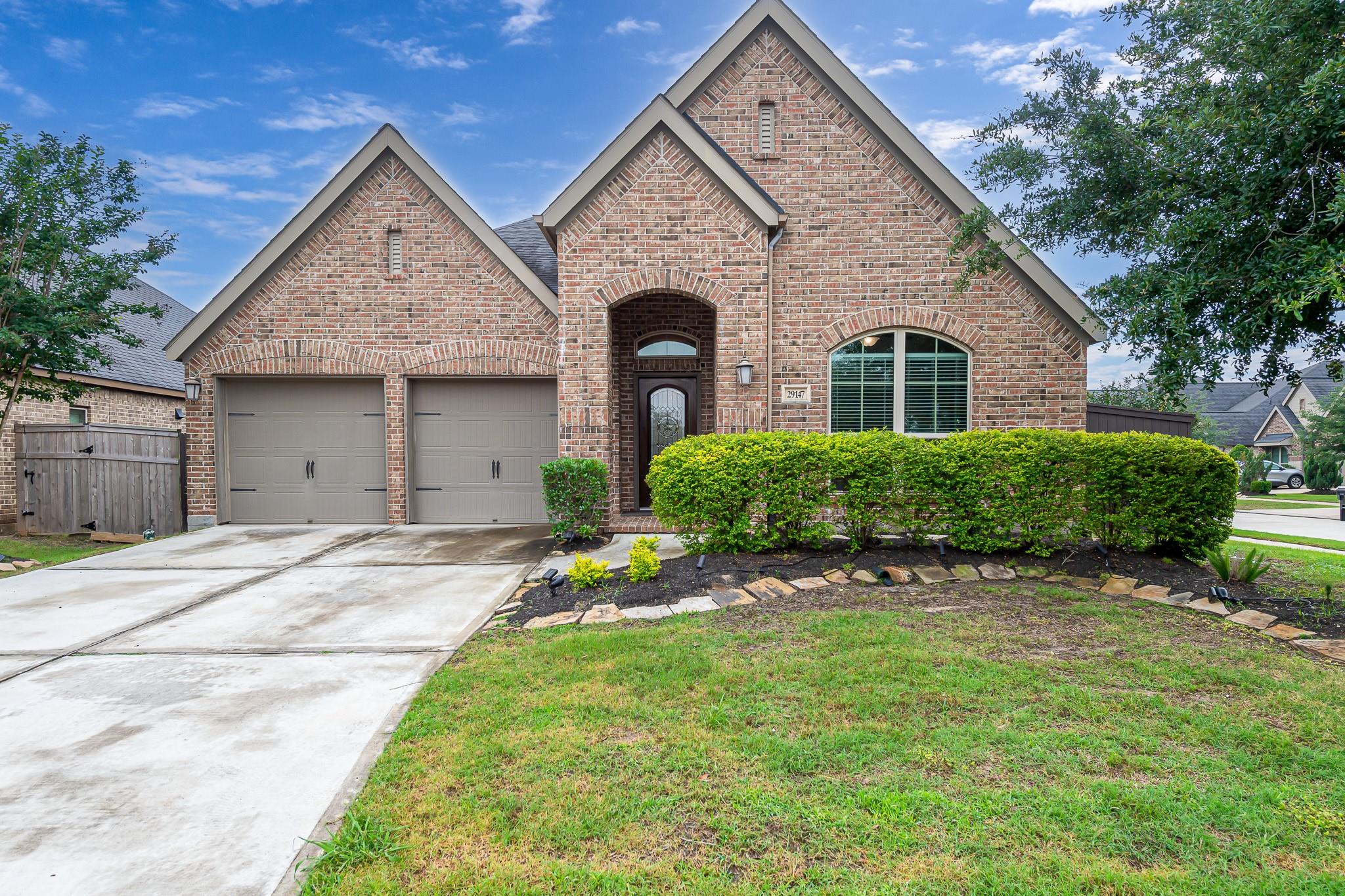 29147 Crystal Rose Lane