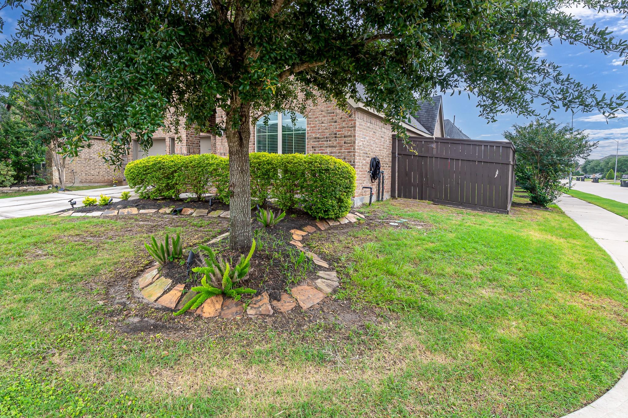 29147 Crystal Rose Lane
