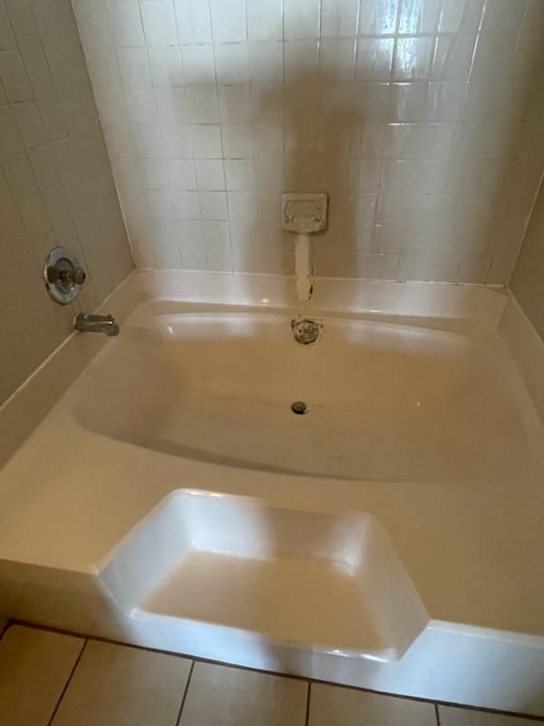 324 Wilcrest Drive 324