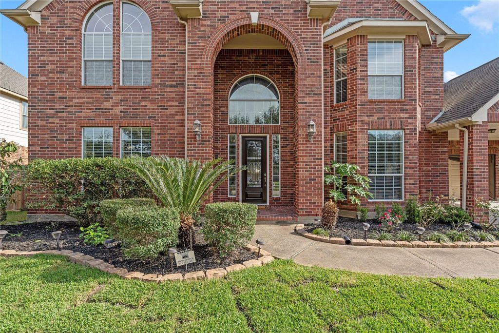 Photo of 5307 Amber Sky Lane, Rosharon, TX 77583 (MLS # 66004482)