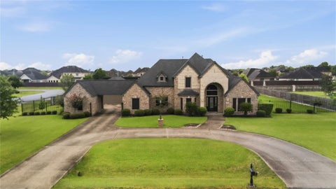Photo of 7702 Grovewood Court, Pearland, TX 77581 (MLS # 56826925)
